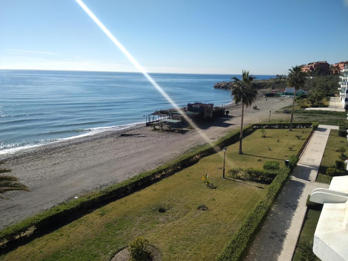 Torrox Costa Beachfront Apartment Exteriör bild