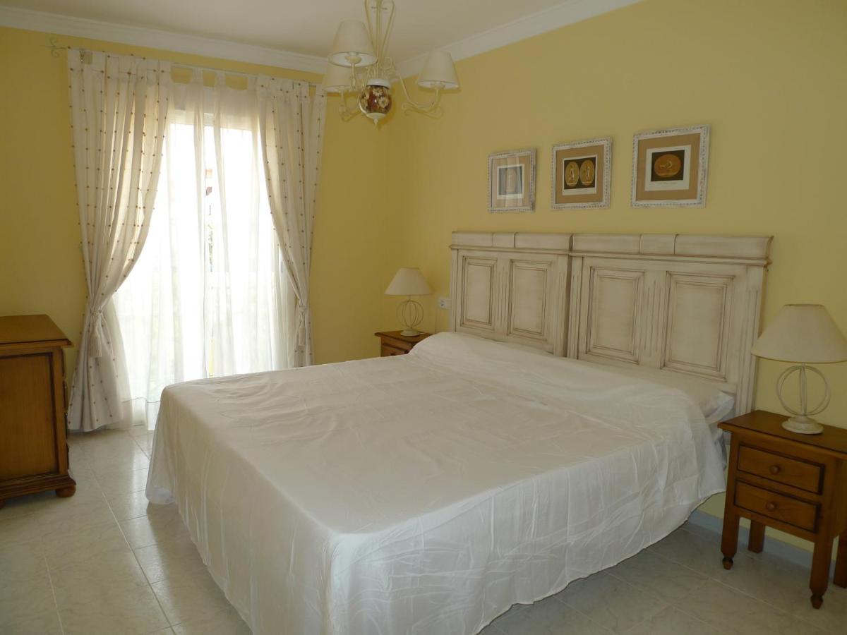 Torrox Costa Beachfront Apartment Exteriör bild