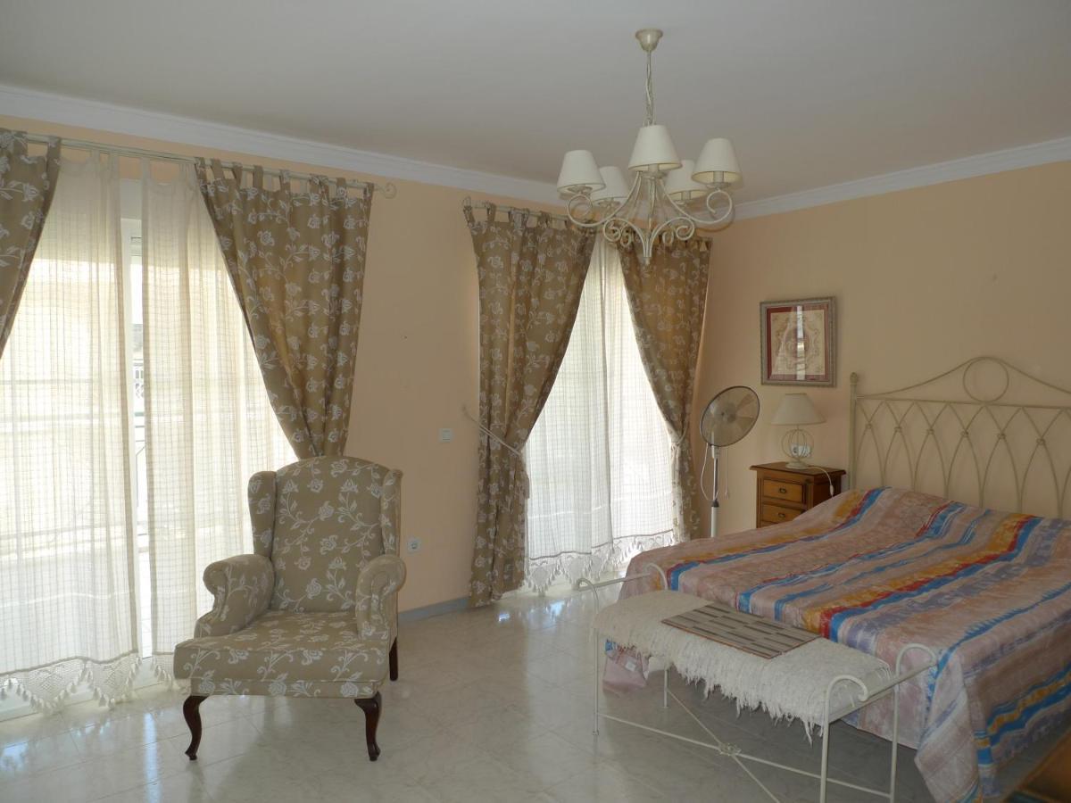 Torrox Costa Beachfront Apartment Exteriör bild