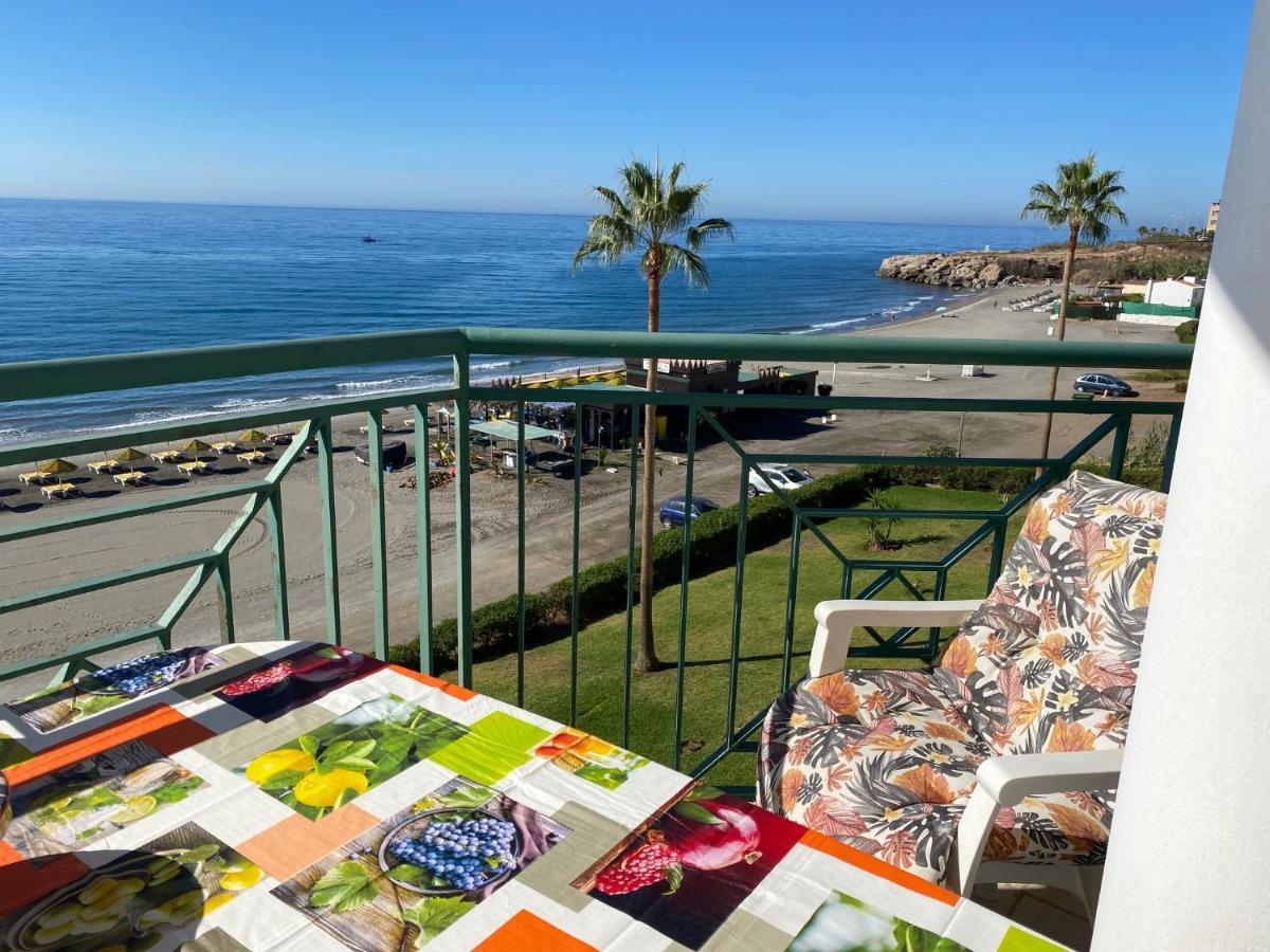 Torrox Costa Beachfront Apartment Exteriör bild